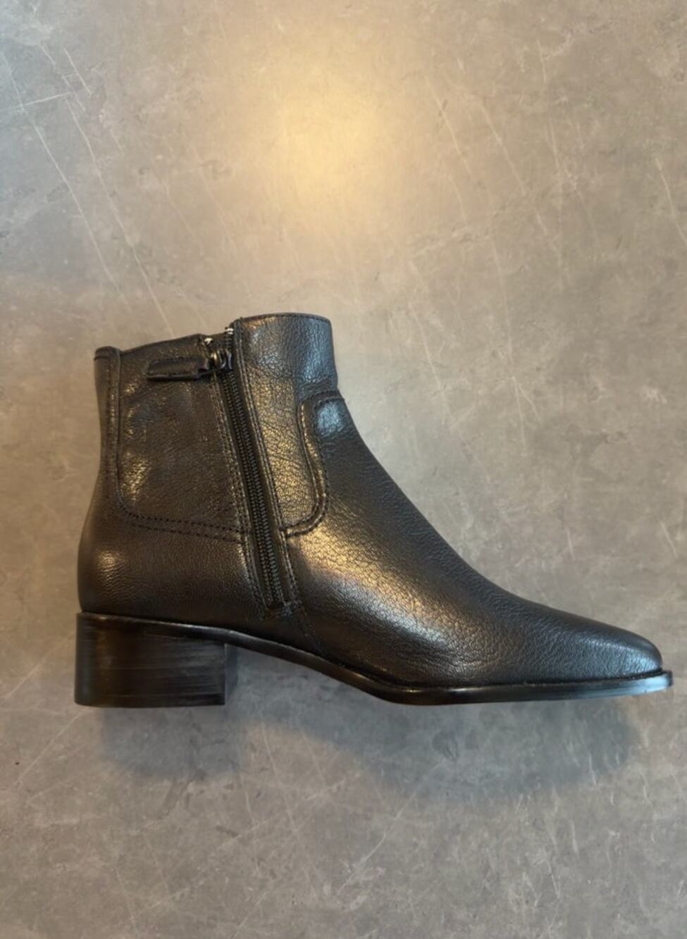 Cole Haan Naia Pointed Toe Black Leather Side Zip Ankle Booties - Women's Size 7